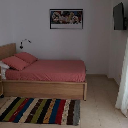 Estudio 52 Malaga Centrico Parking Gratuito Apartment Luaran gambar