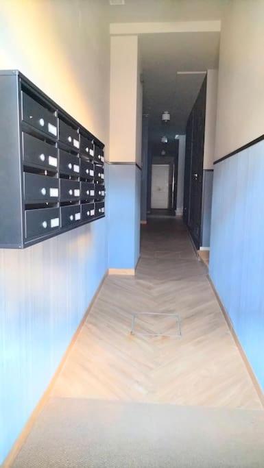 Estudio 52 Malaga Centrico Parking Gratuito Apartment Luaran gambar