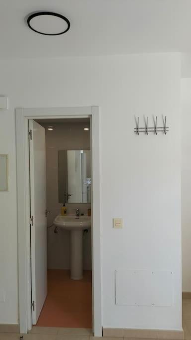 Estudio 52 Malaga Centrico Parking Gratuito Apartment Luaran gambar