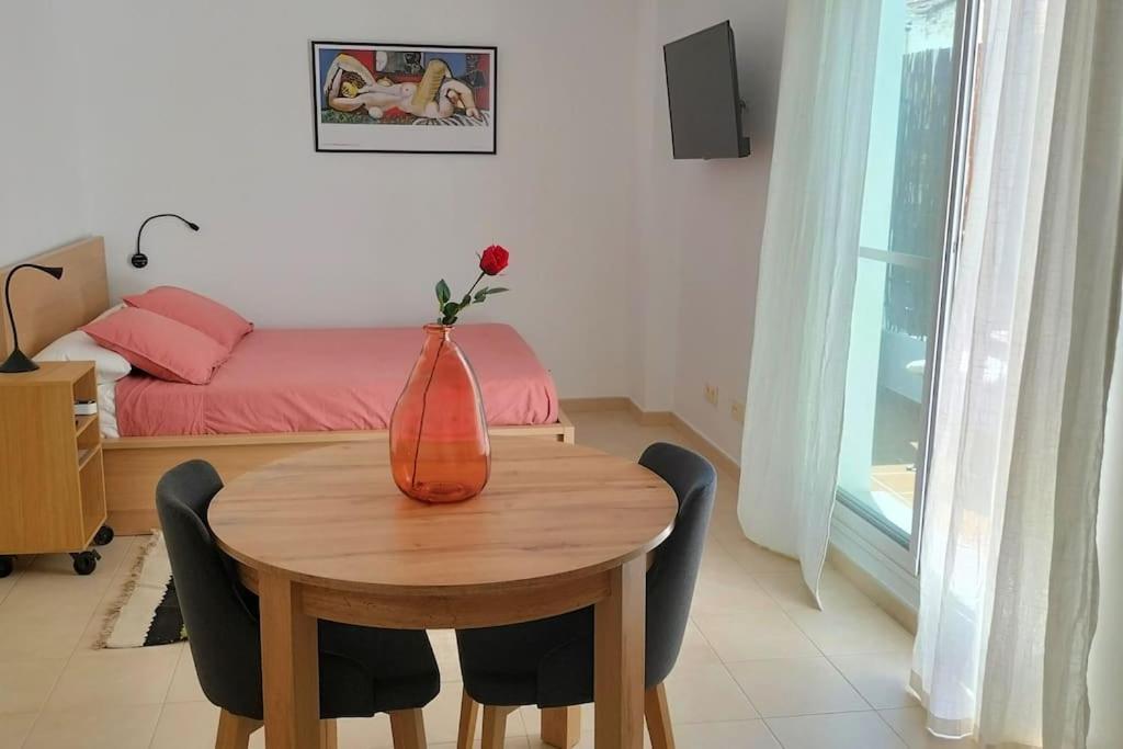 Estudio 52 Malaga Centrico Parking Gratuito Apartment Luaran gambar
