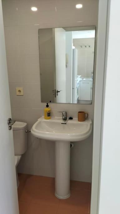 Estudio 52 Malaga Centrico Parking Gratuito Apartment Luaran gambar
