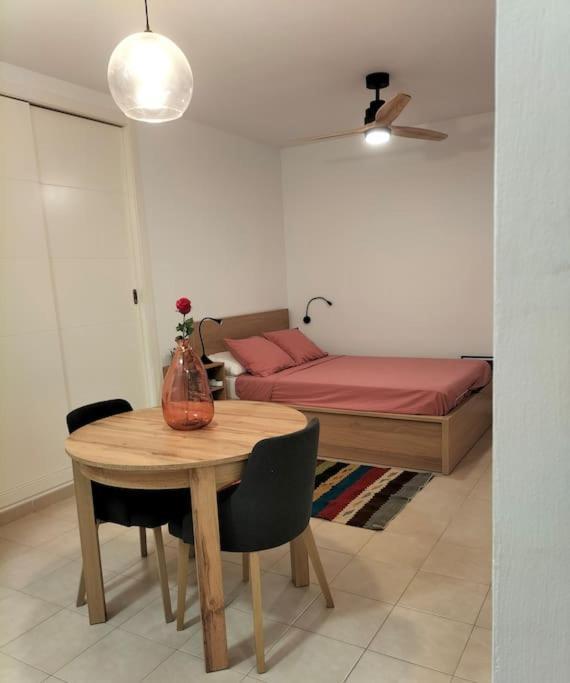 Estudio 52 Malaga Centrico Parking Gratuito Apartment Luaran gambar